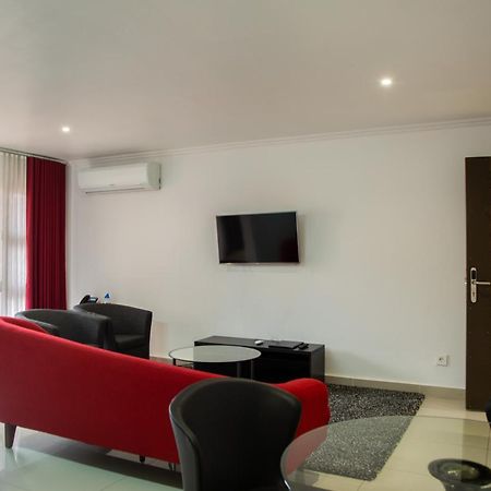 Wdc Aparthotel - Buea 외부 사진