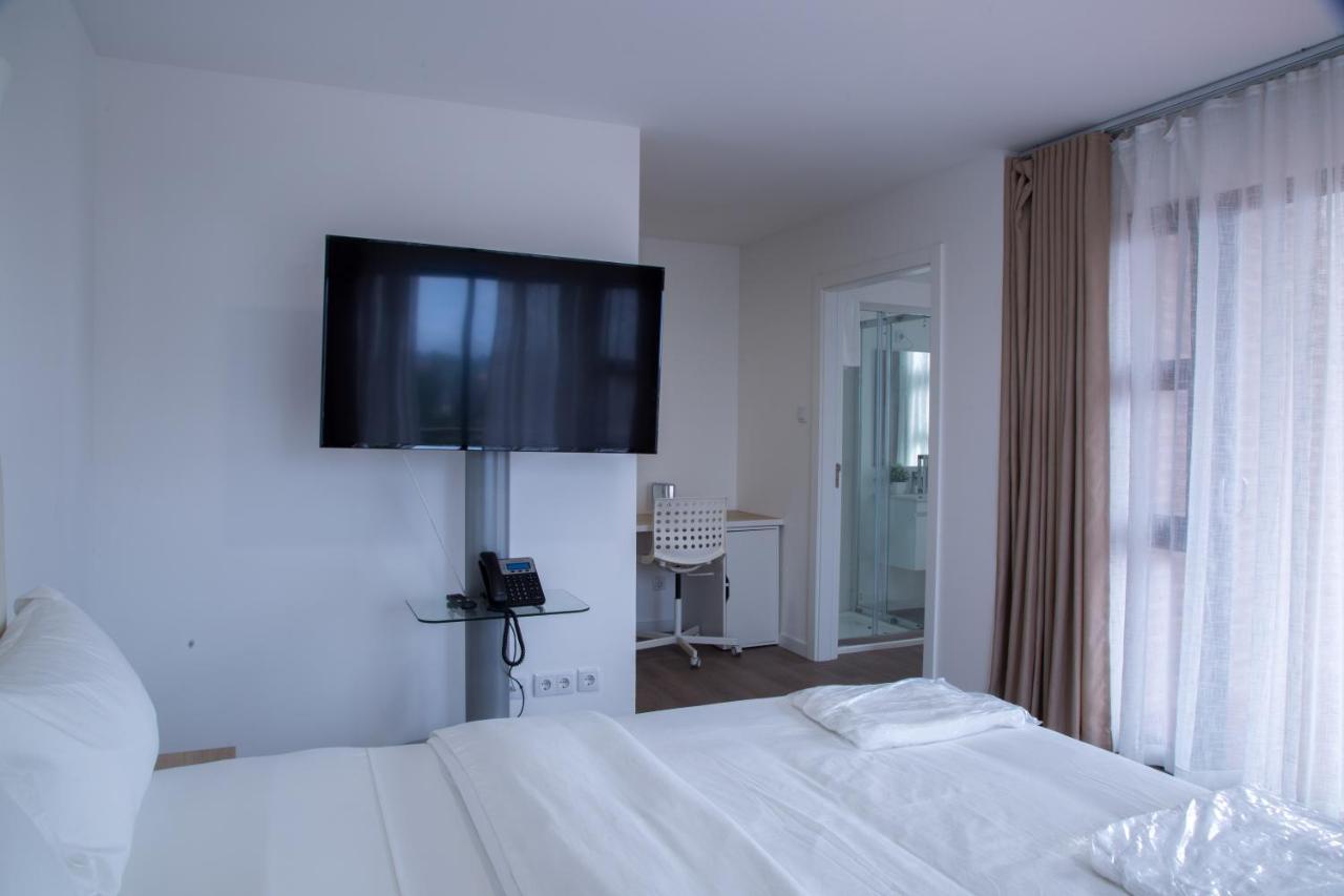 Wdc Aparthotel - Buea 외부 사진