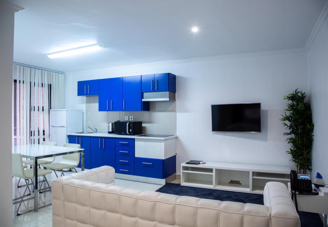 Wdc Aparthotel - Buea 외부 사진