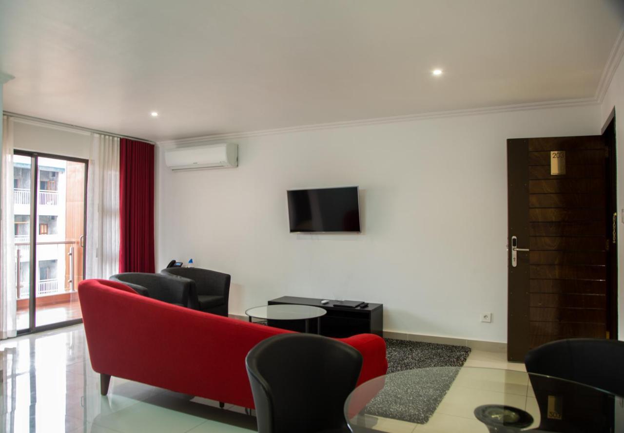 Wdc Aparthotel - Buea 외부 사진