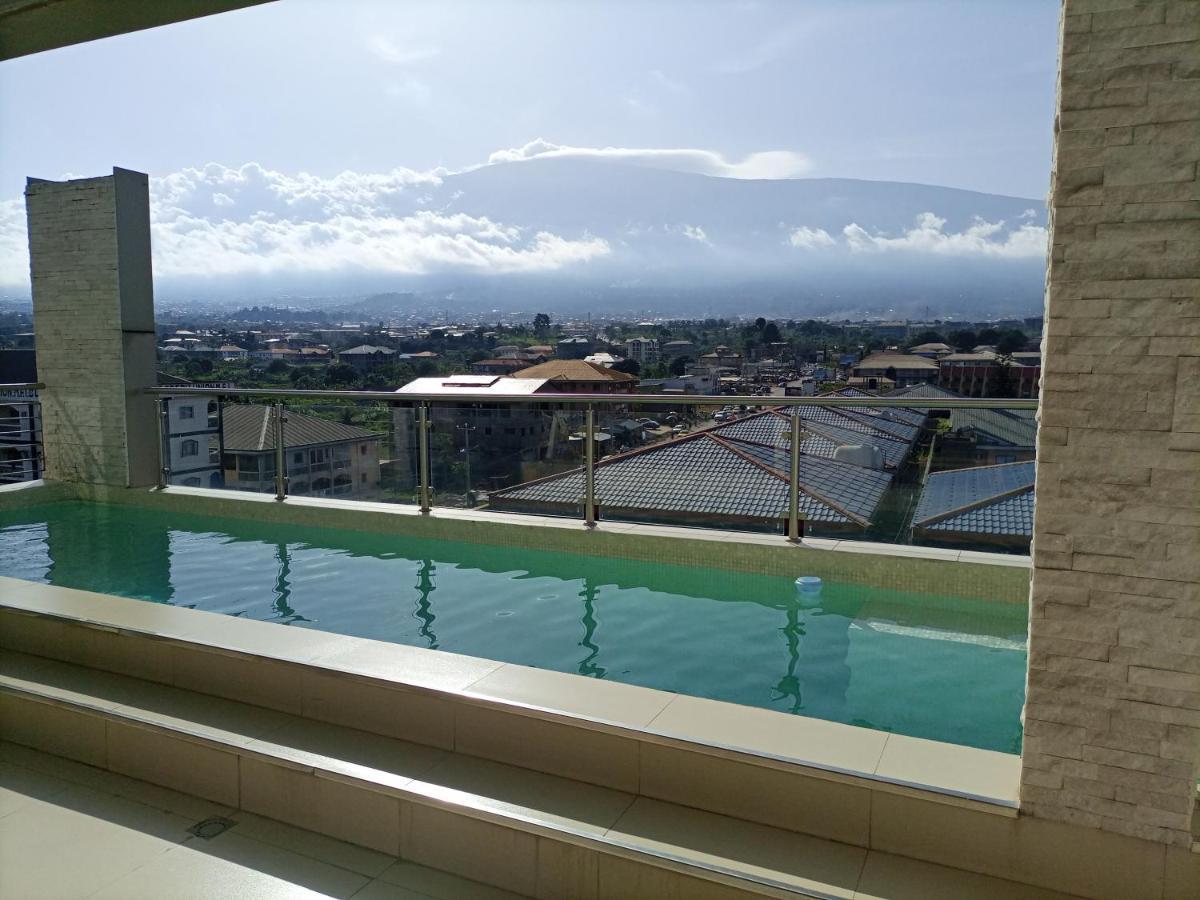 Wdc Aparthotel - Buea 외부 사진